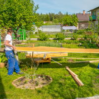 Доставка и сборка на участке